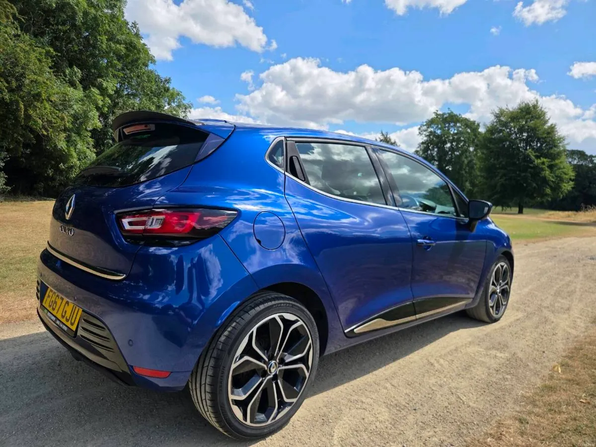 2017 RENAULT CLIO SATNAV - Image 2