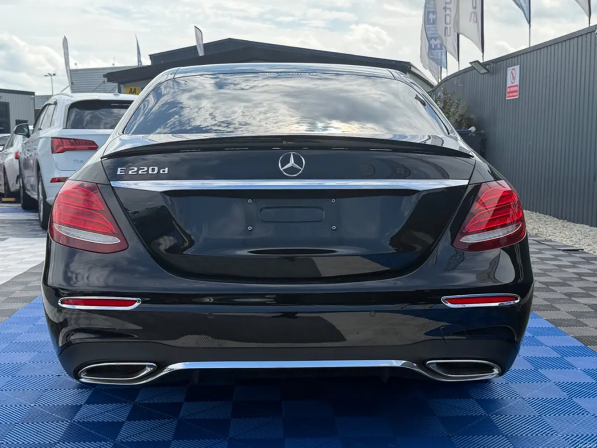 Mercedes-Benz E-Class E220D - AMG AVANTGARDE - 2.0 - Image 5