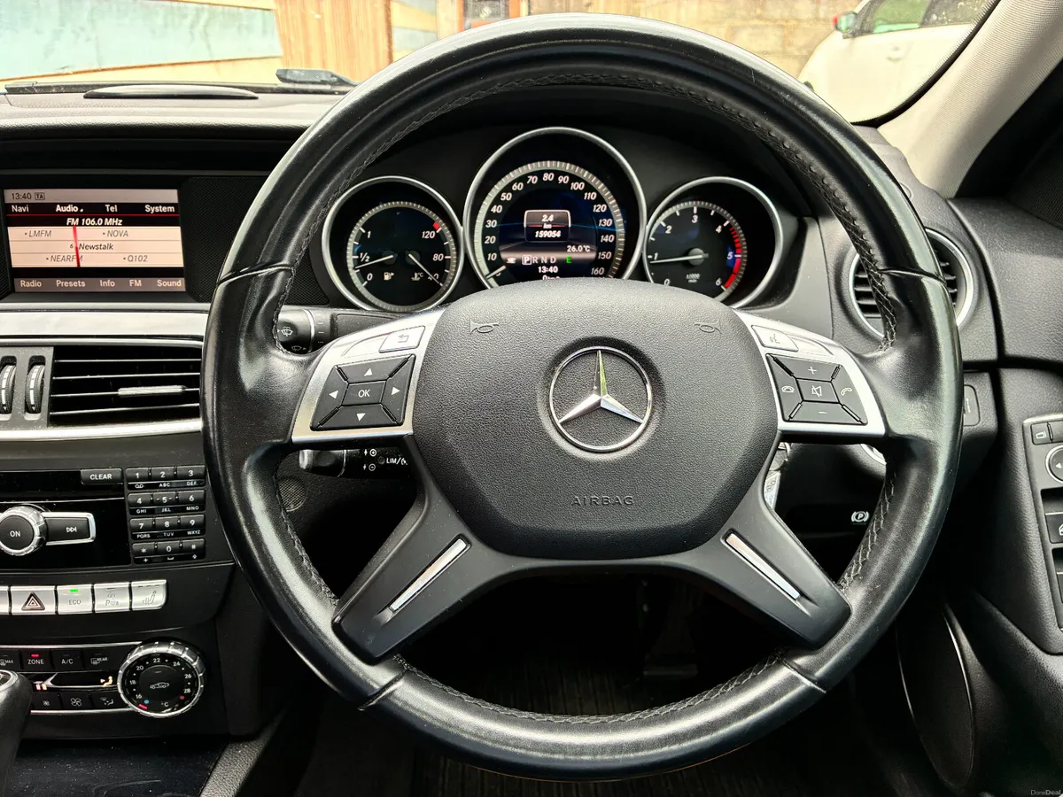 Mercedes Benz C220 CDi Executive BE * Sunroof* - Image 6