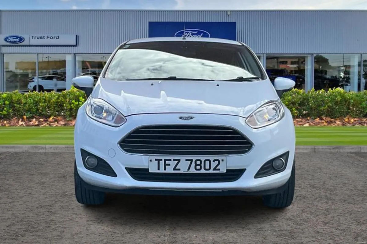 Ford Fiesta 1.25 82 Zetec 3dr - Image 6