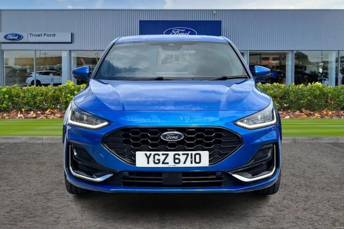 Ford Focus 1.0 EcoBoost Hybrid mHEV 155 ST-Line Vi - Image 6