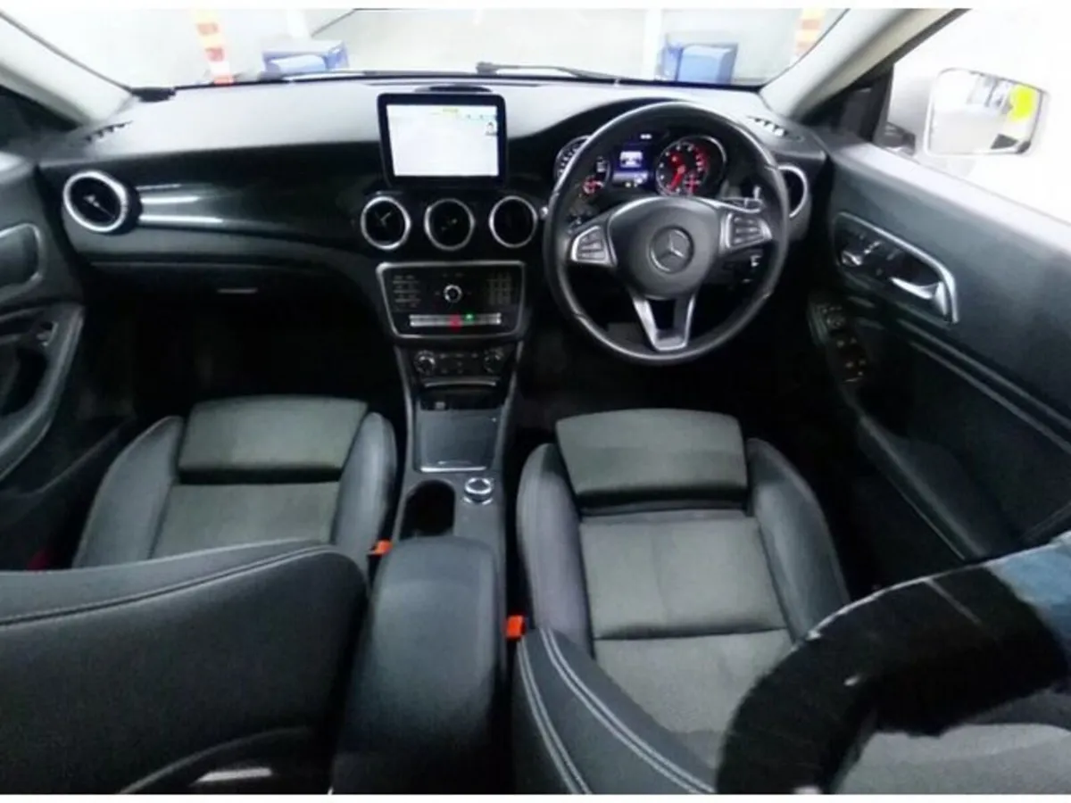 Mercedes-Benz CLA 1.6 CLA180 Shooting Brake Petrol - Image 5