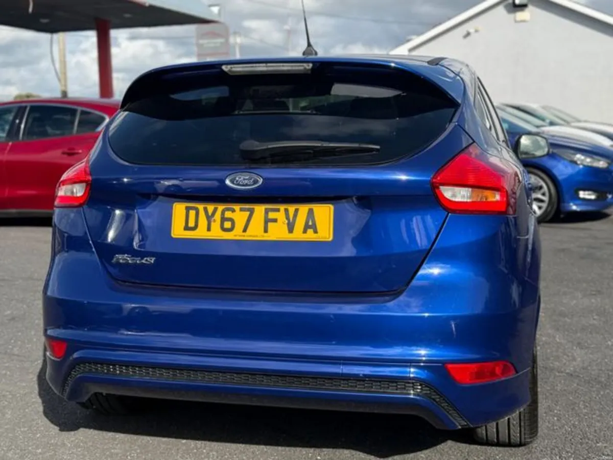 Ford Focus ST-LINE TDCI - Image 6