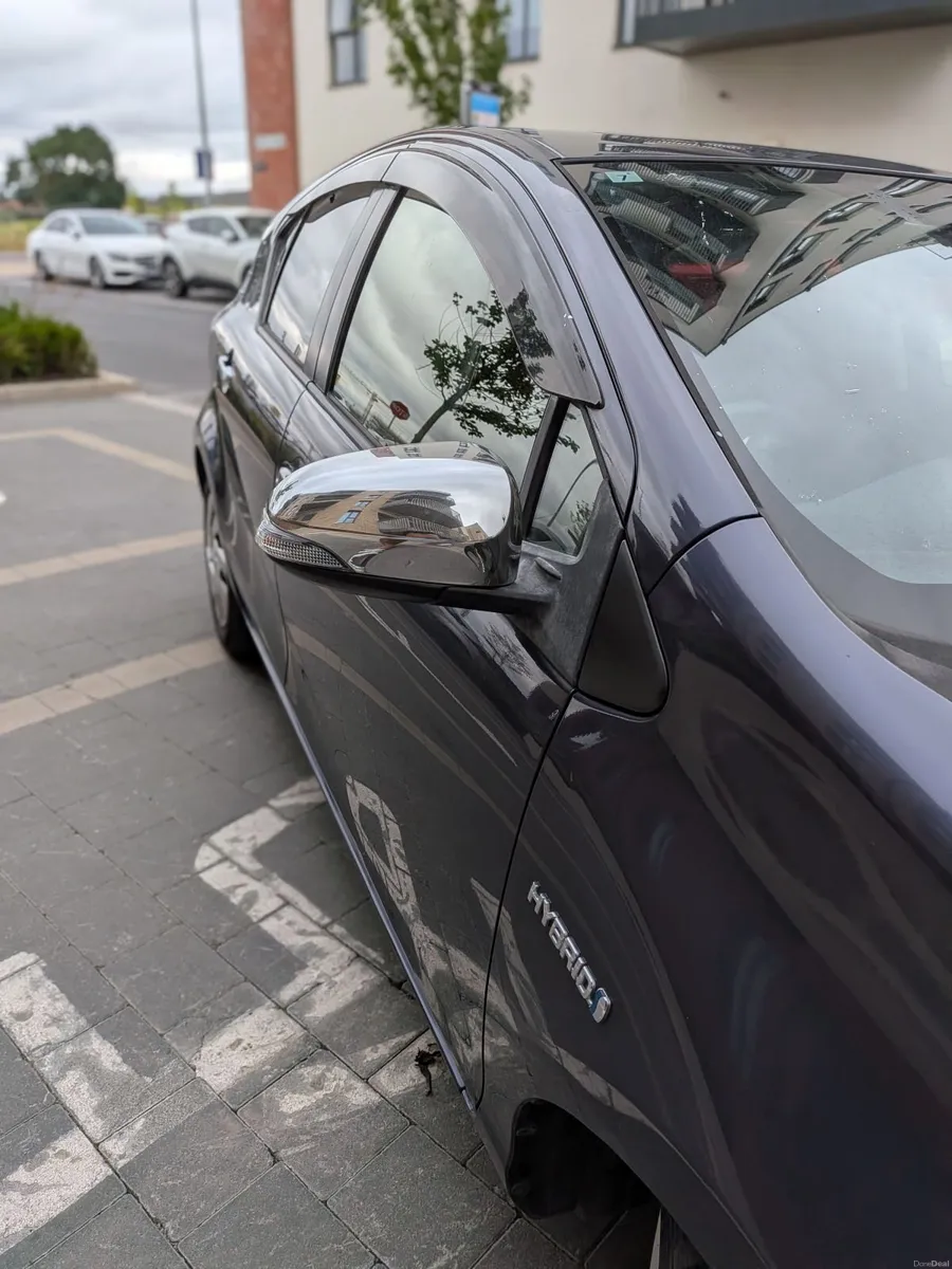 2015 Toyota Aqua Hybrid, low mileage (58K miles) - Image 4