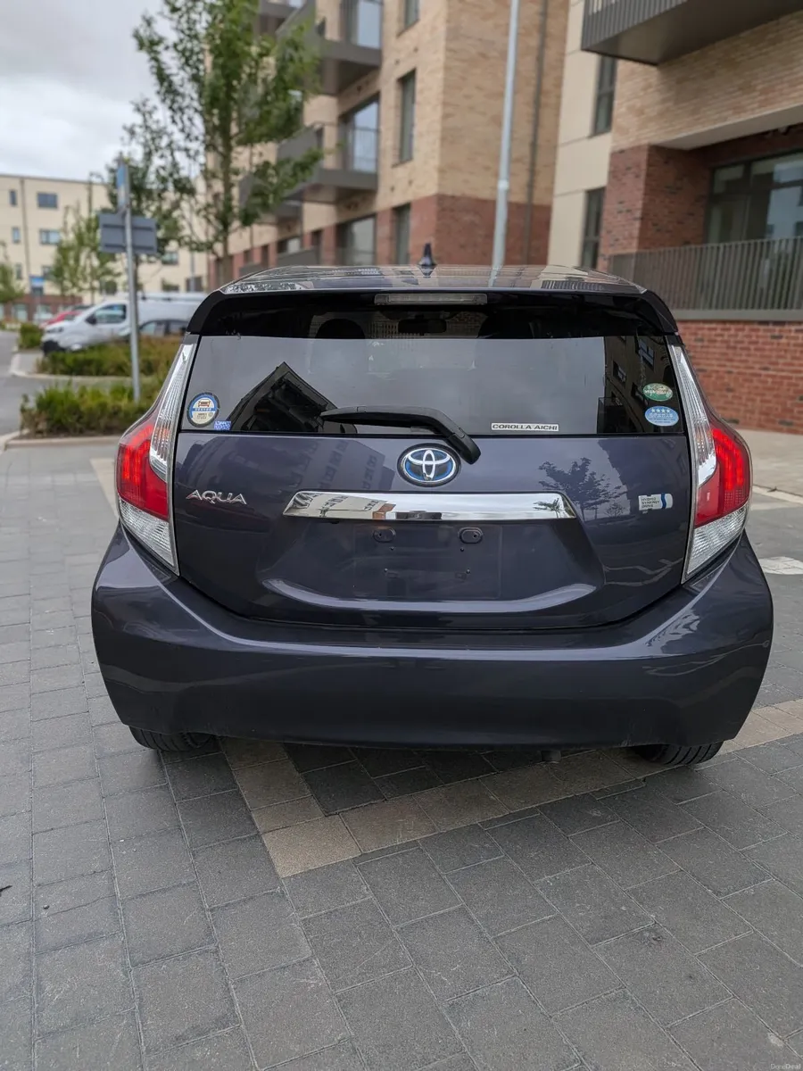 2015 Toyota Aqua Hybrid, low mileage (58K miles) - Image 6