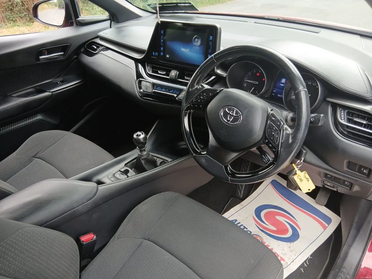 Toyota C-HR 2019 - Image 5