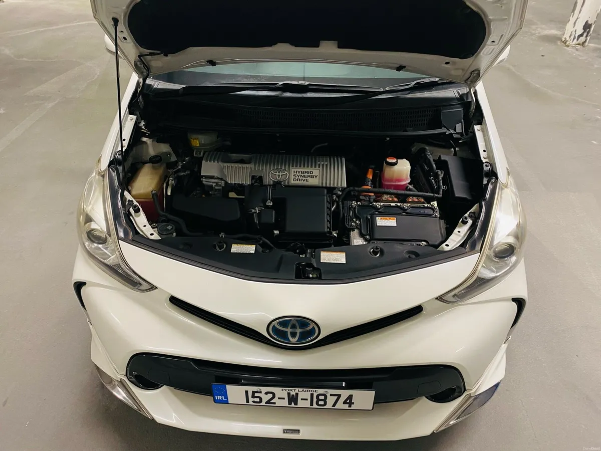 Toyota Prius Alph MODELLISTA HYBRID  7 seats - Image 6
