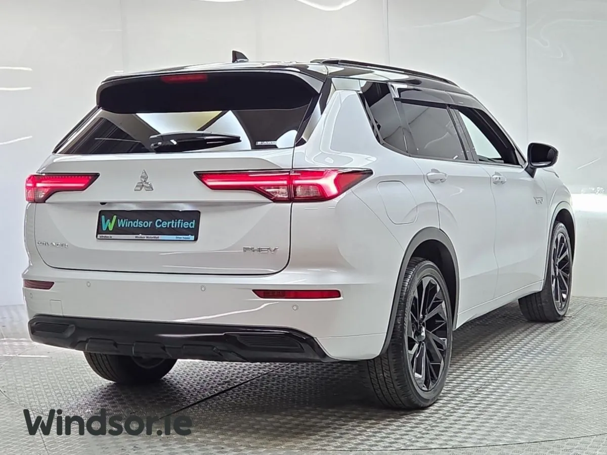 Mitsubishi Outlander 2.4 PHEV 248BHP 4WD 7 Seater - Image 2