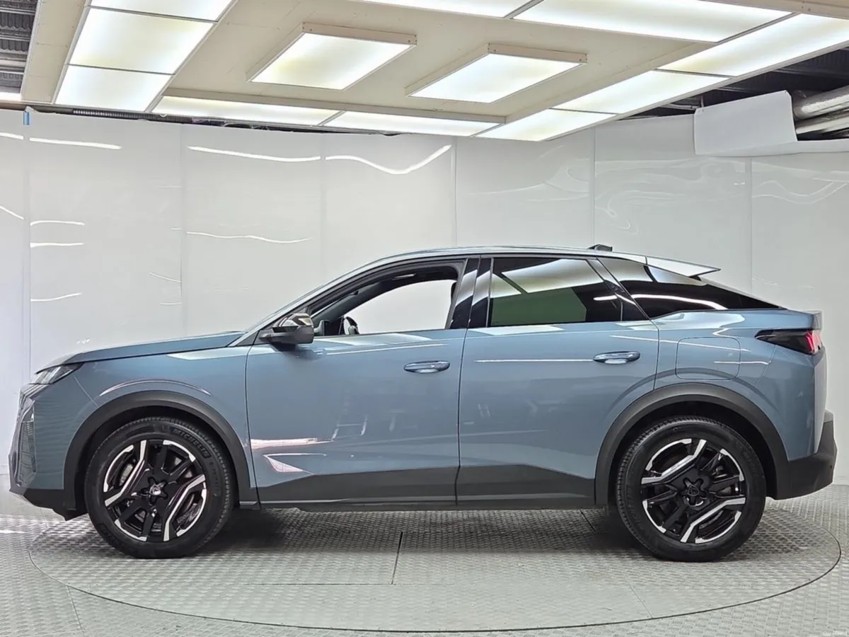 Peugeot 3008 Allure 73kWh EV - Image 5