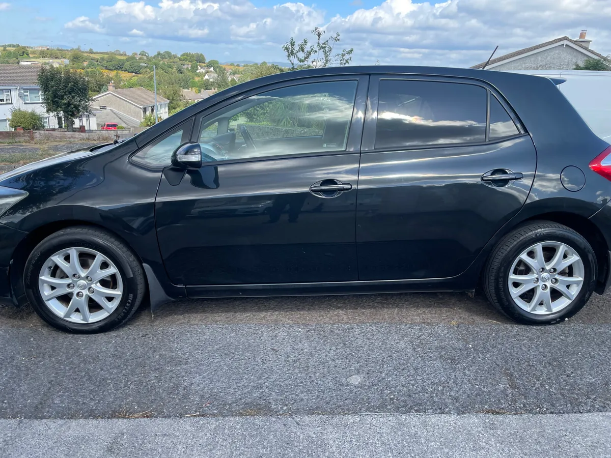 TOYOTA AURIS 1.4 D4D 2012 NCT 09/27 - Image 5