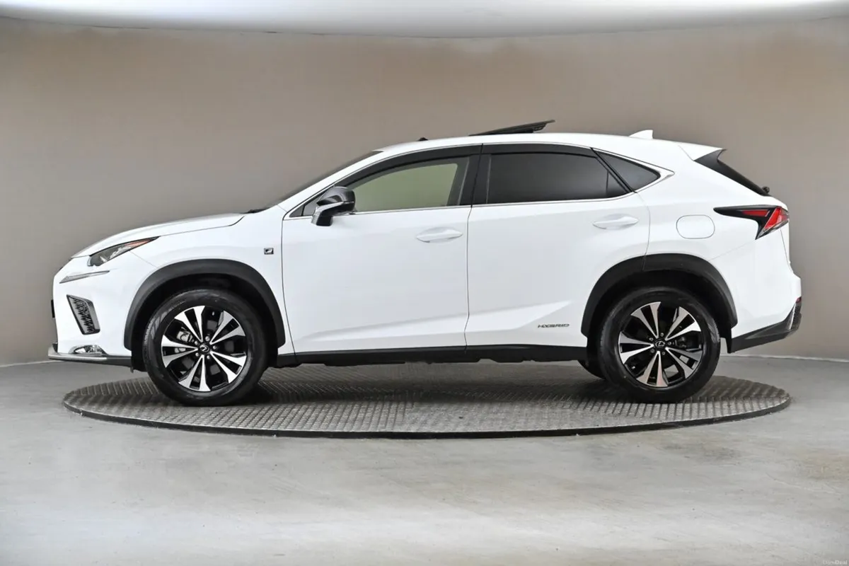 Lexus NX 2.5 PETRO; HYBRID CVT **LETHER MEMO SEATS - Image 5
