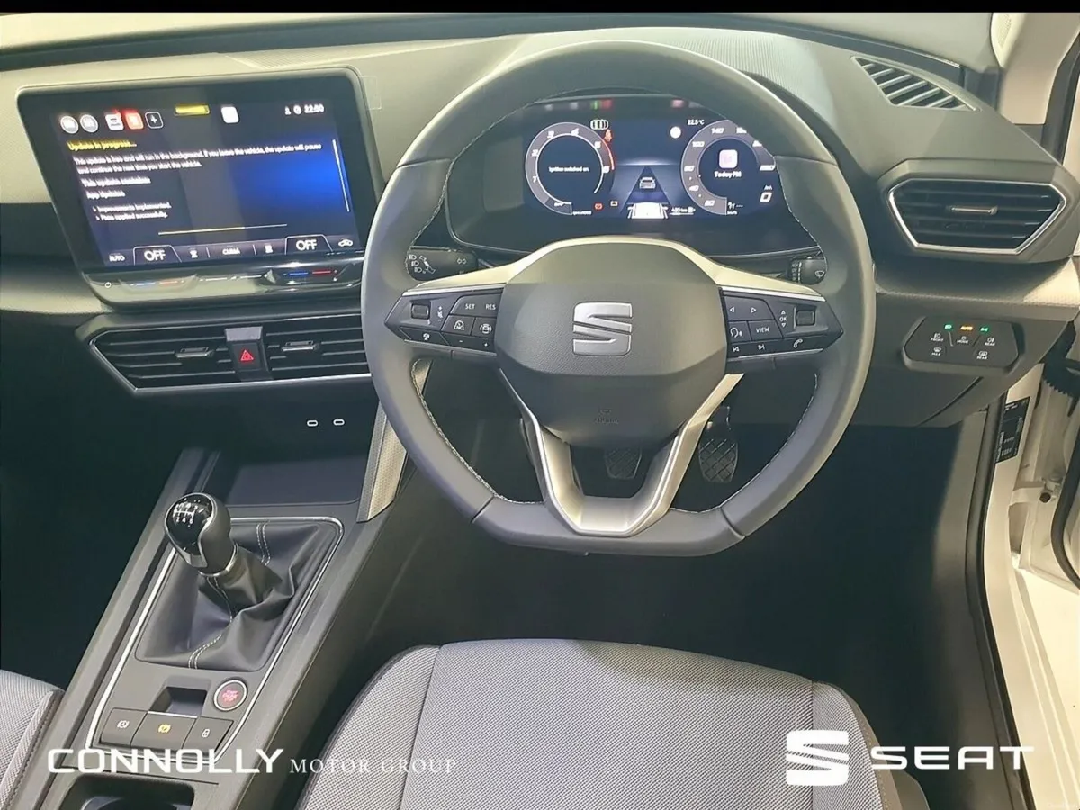 SEAT Leon Commercial - Image 4