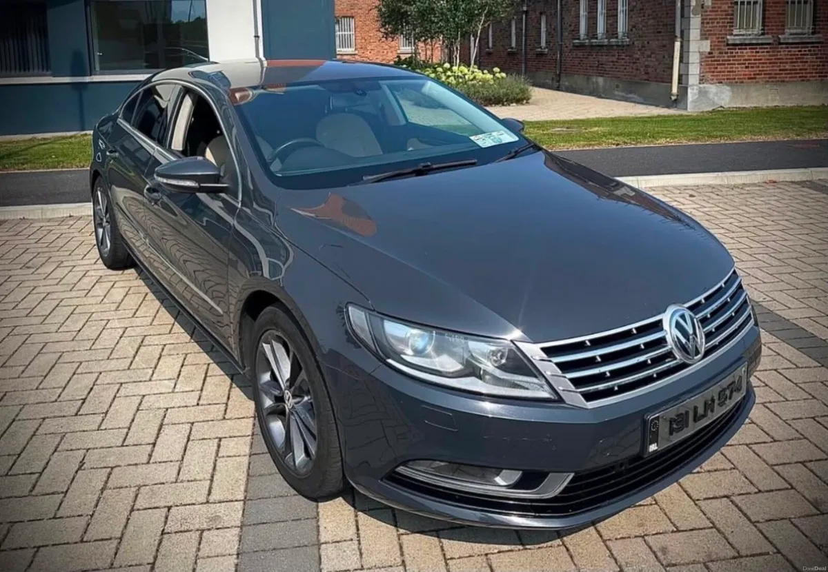 Volkswagen Passat CC - Image 1