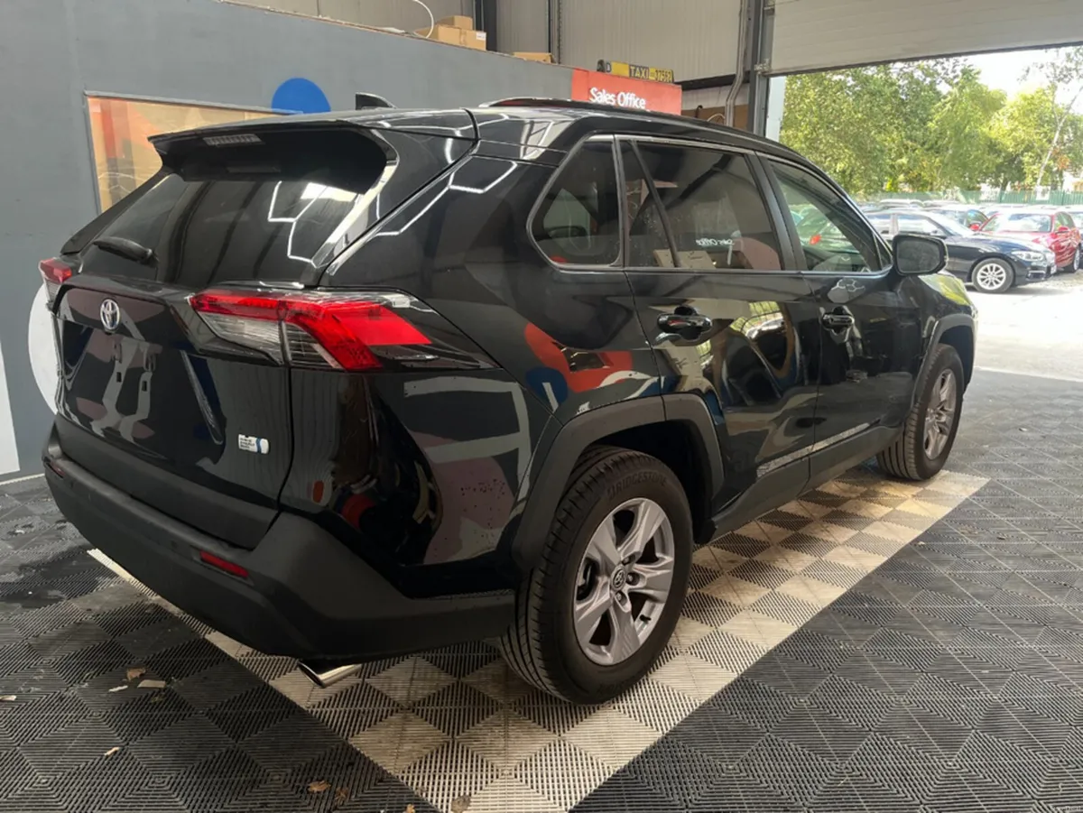 Toyota RAV4 2024 TOYOTA RAV4 HYBRID X 2.5 AUTOMATI - Image 2
