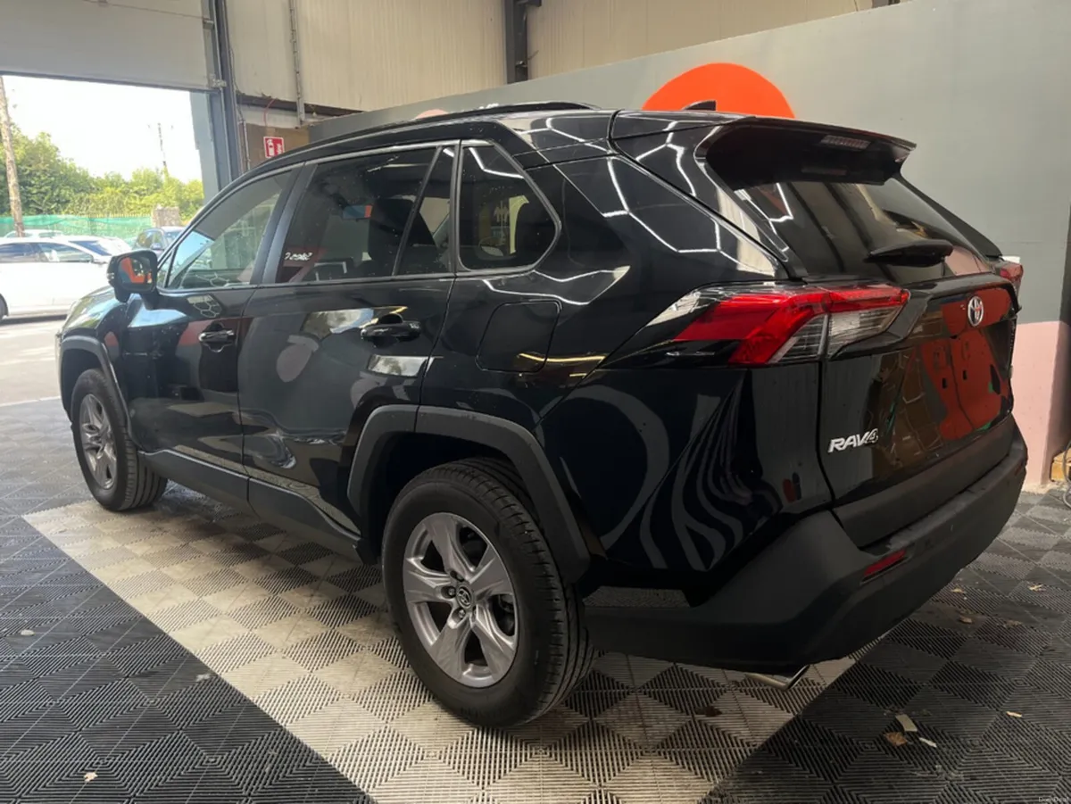 Toyota RAV4 2024 TOYOTA RAV4 HYBRID X 2.5 AUTOMATI - Image 4