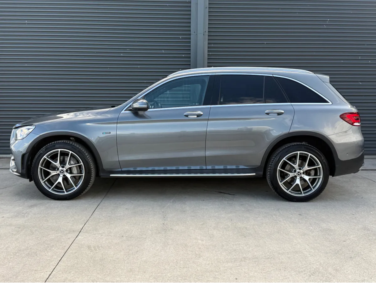 Mercedes-Benz GL-Class 300 DE AMG LINE PREMIUM + 4 - Image 5