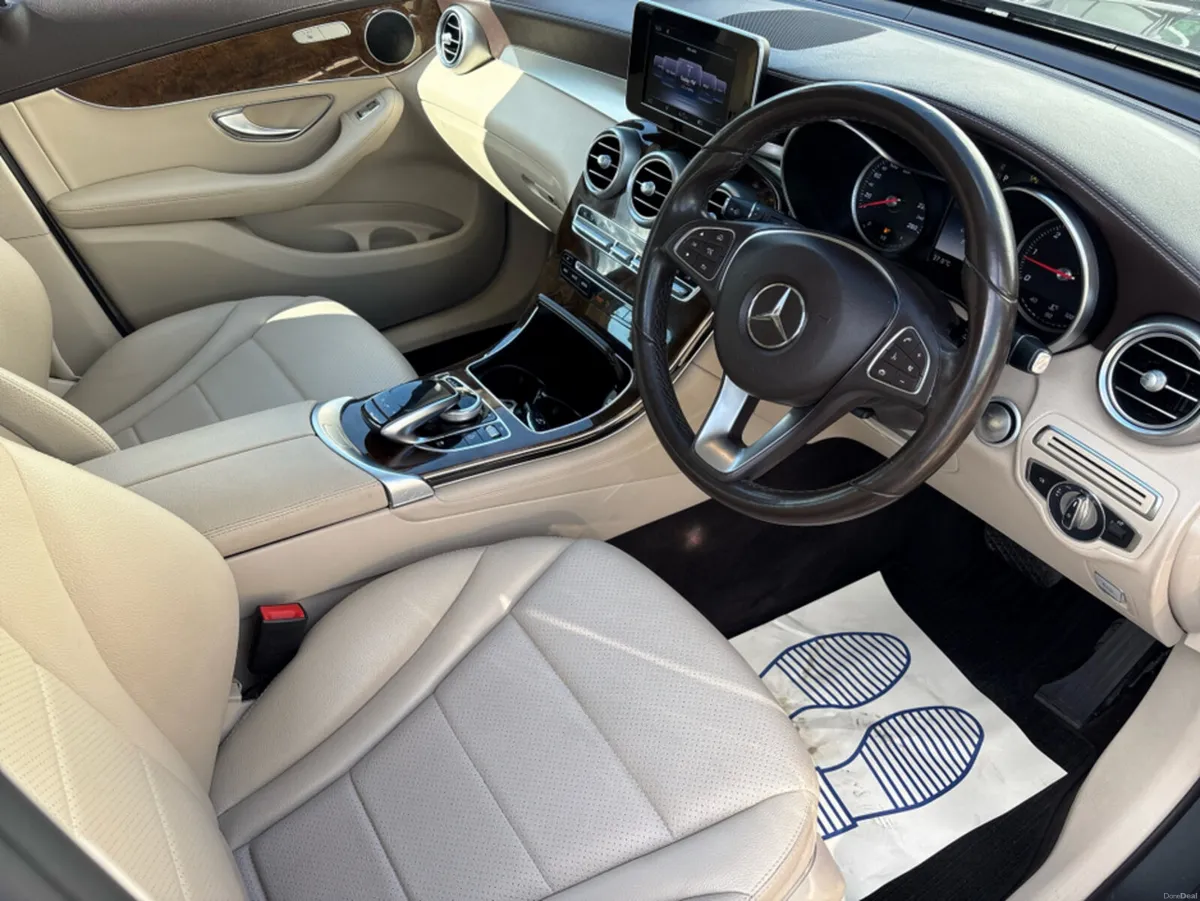 Mercedes-Benz GLC GLC 220 D 4MATIC EXCLUSIVE 5DR A - Image 6