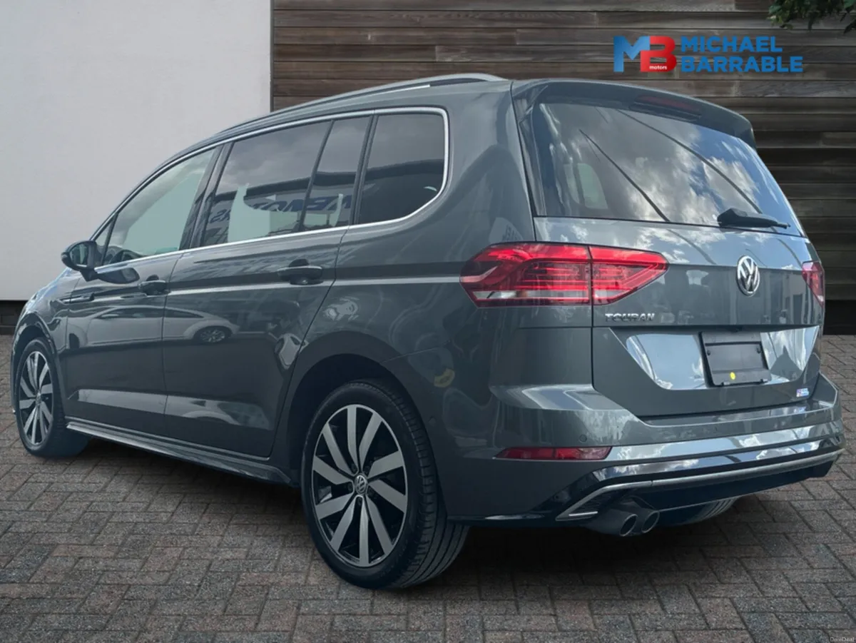 Volkswagen Touran 2019 VW Touran *R-Line* *HIGH SP - Image 3