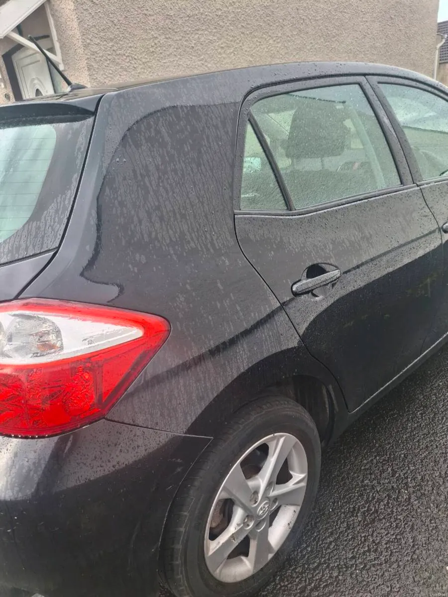 Toyota Auris - Image 2