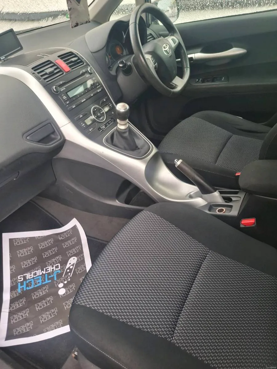 Toyota Auris - Image 4