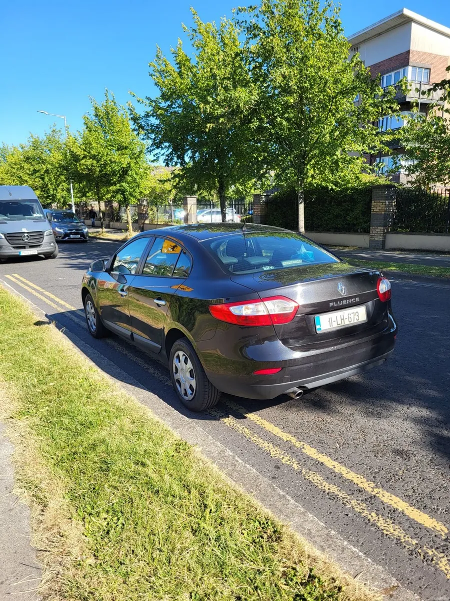 Renault Fluence 2011 - Image 5