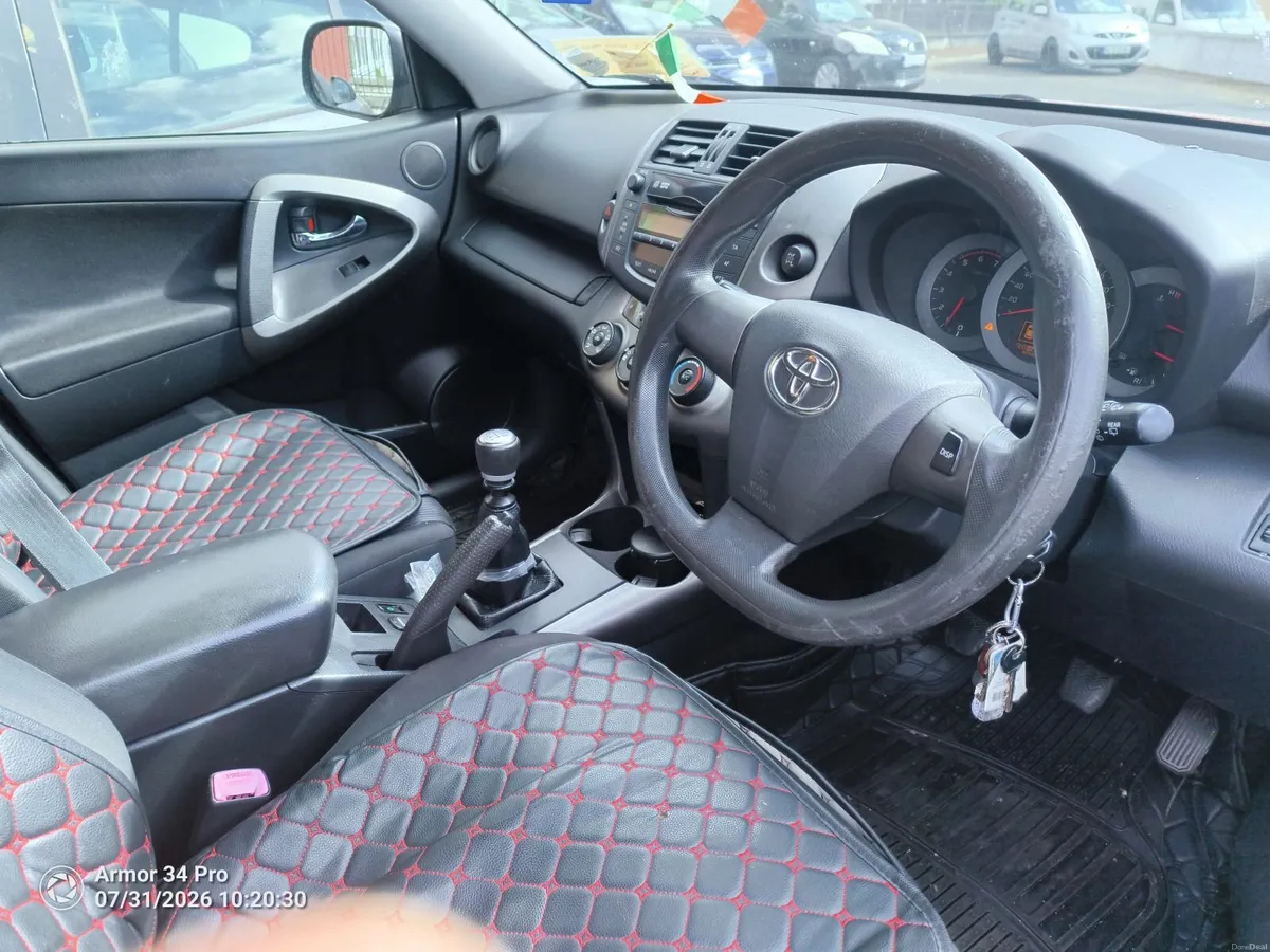Toyota RAV4 2011 - Image 6