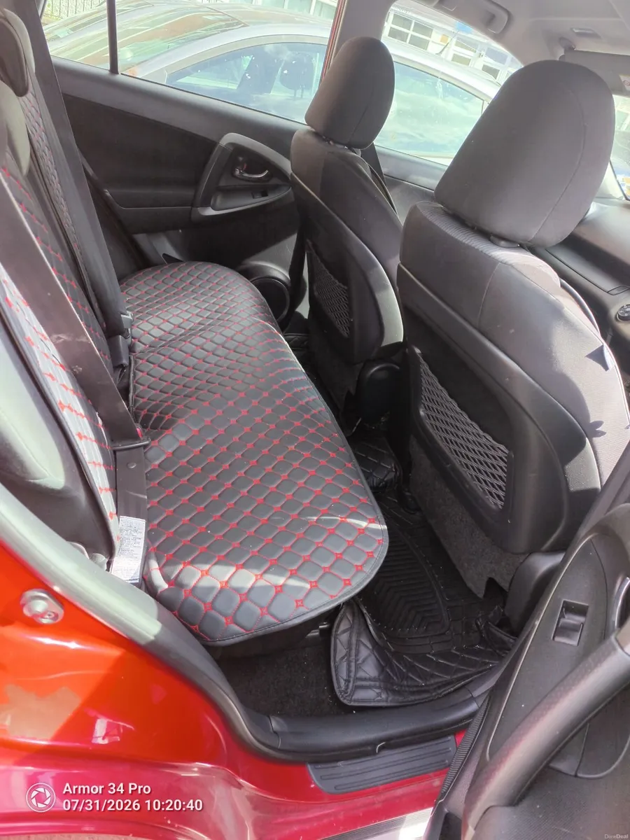 Toyota RAV4 2011 - Image 6