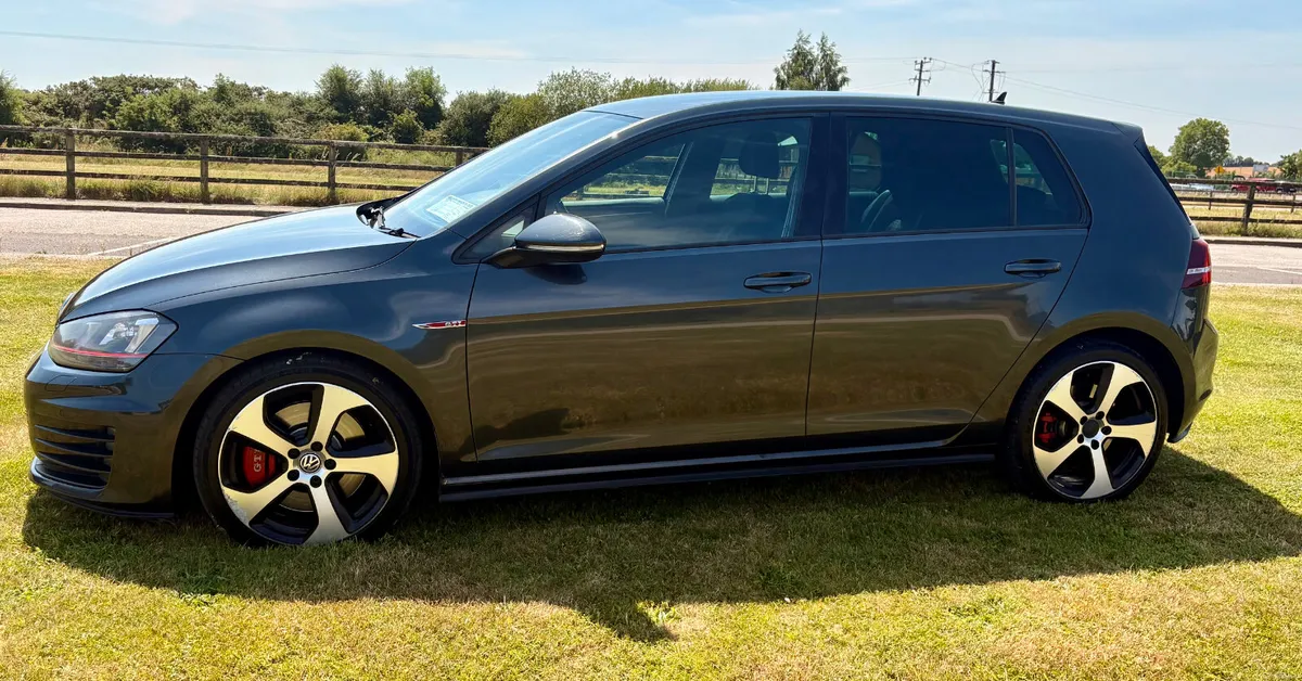 151 Volkswagen Golf 2.0 GTI - Image 2
