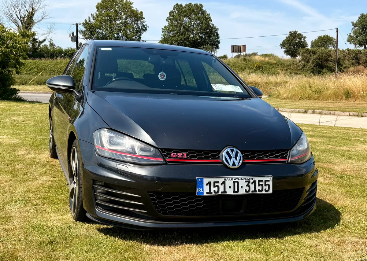 151 Volkswagen Golf 2.0 GTI - Image 1
