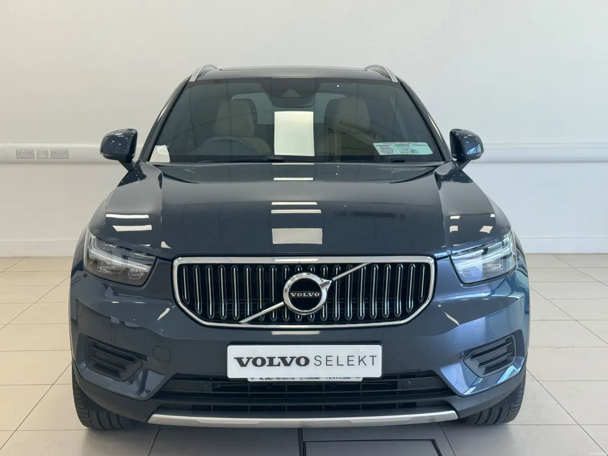 Volvo XC40 2022 - Image 2