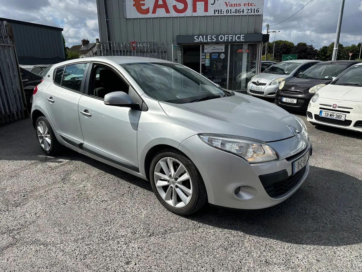 Renault Megane 1.6 Petrol NCT TAX LOW KMS - Image 2