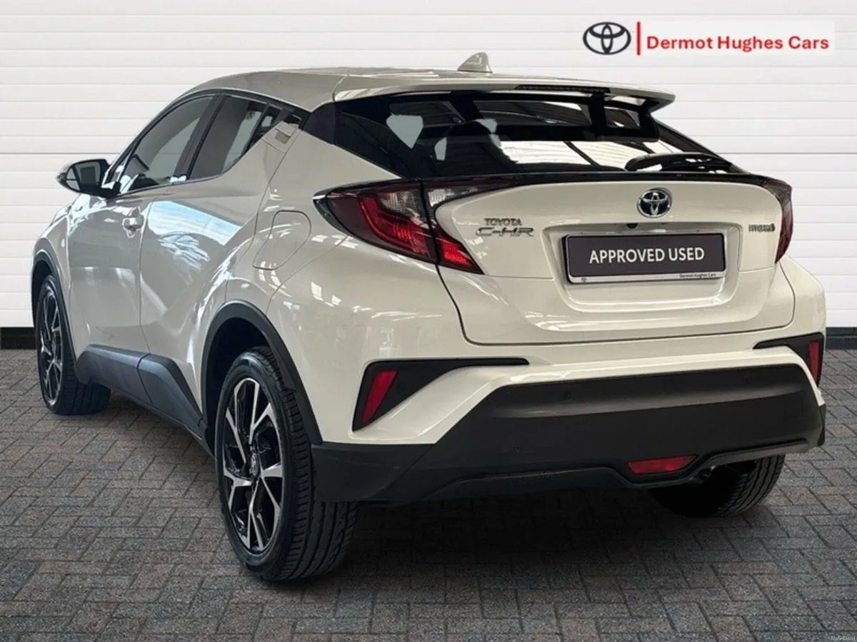 Toyota C-HR 1.8 HYBRID SPORTMONO 4DR SPORT AUTO - Image 2