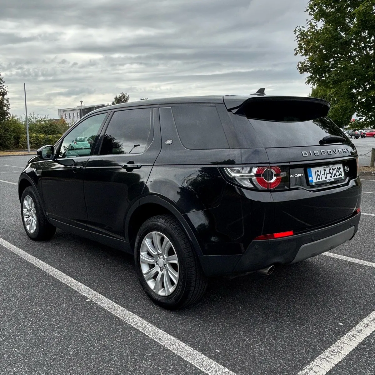 Discovery Sports 2016 2.0D Automatic 7 Seater SUV - Image 6