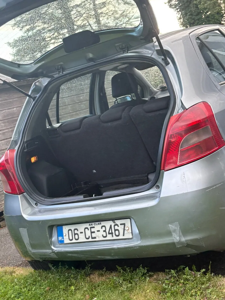 Toyota Yaris 2006 - Image 5
