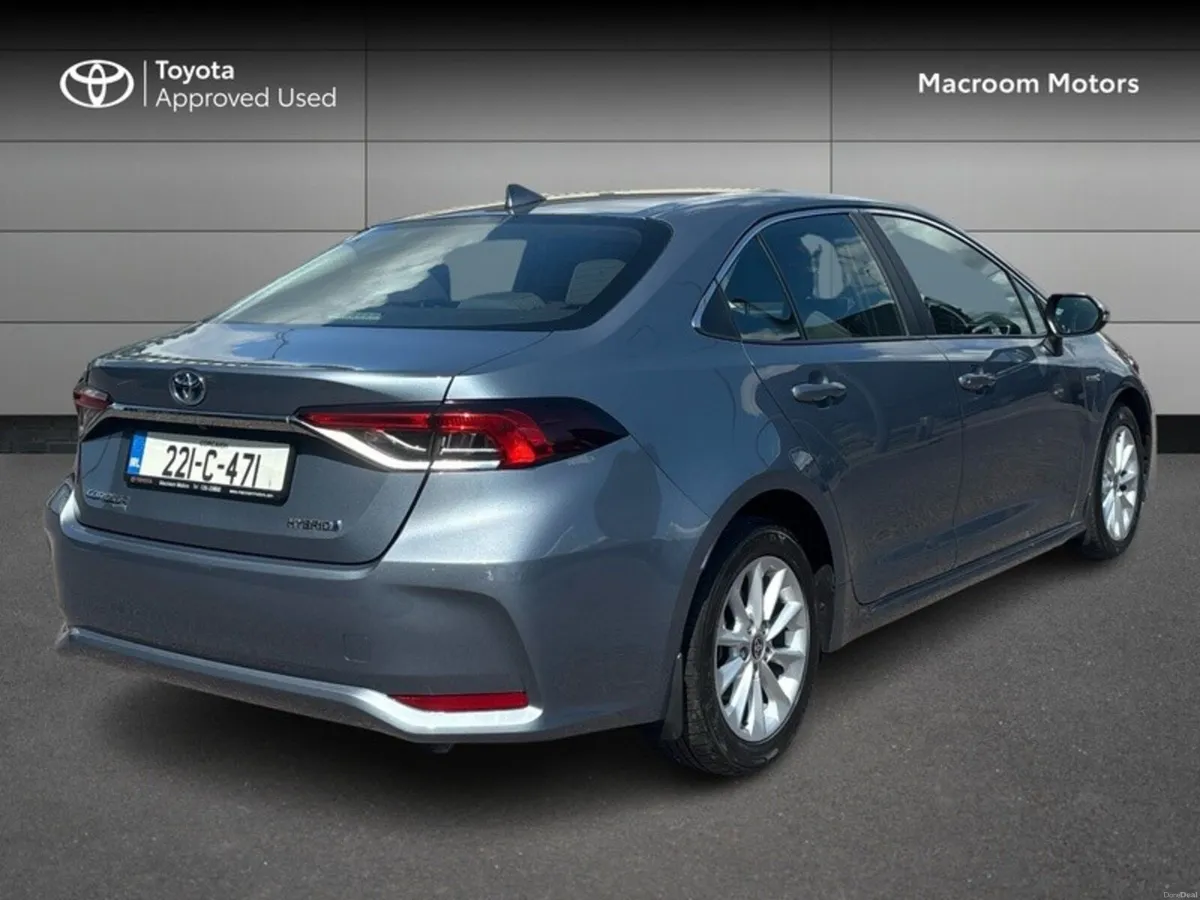 Toyota Corolla HYB LUNA SALOON 4DR AUTO - Image 2