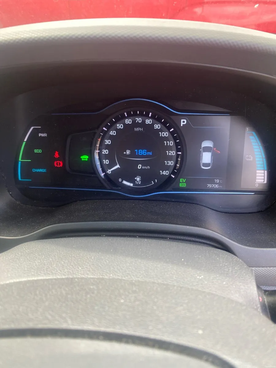 Hyundai ionic hybrid plugin - Image 6