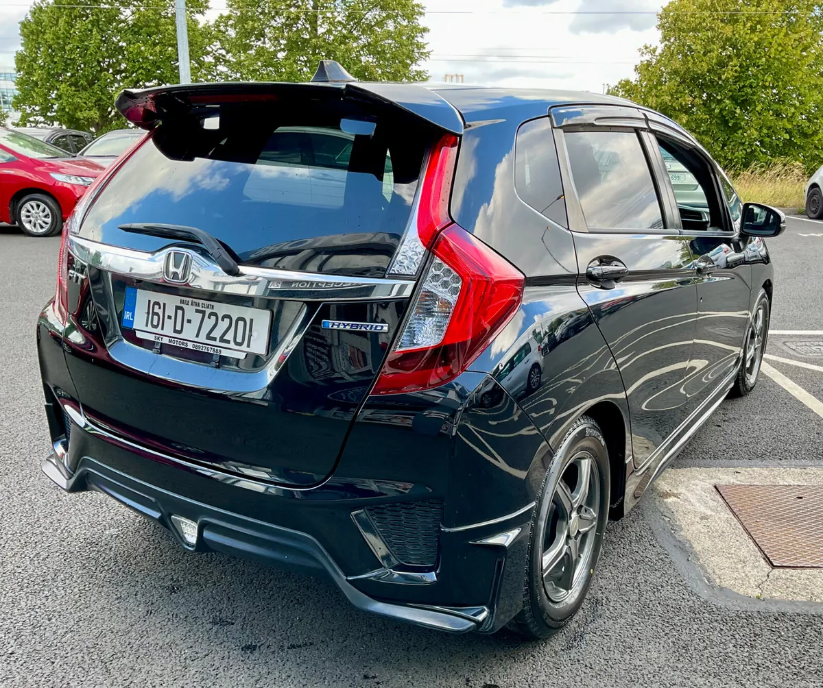 Honda Fit 2016 Hybrid Automatic - Image 2