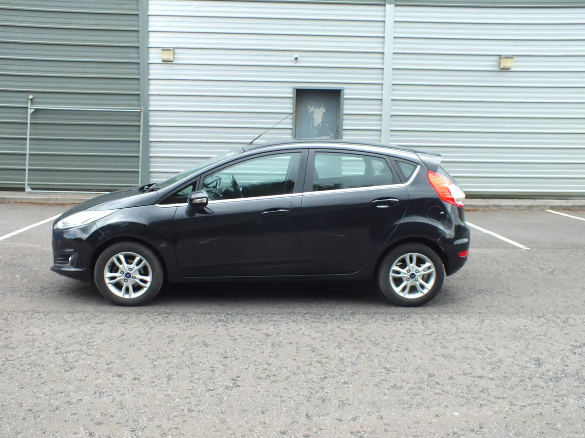 Ford Fiesta 2015-, - Image 4