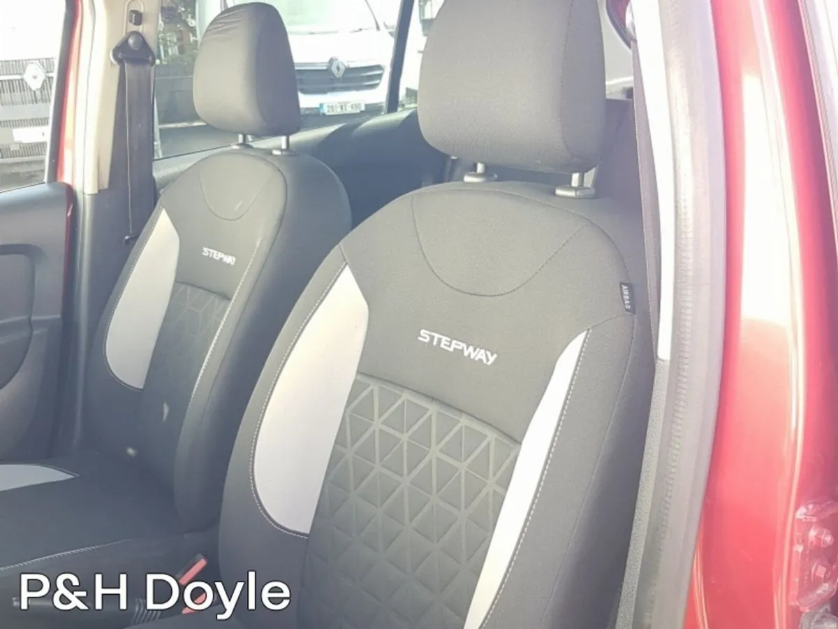 Dacia Sandero Stepway SIGNATURE - Image 4