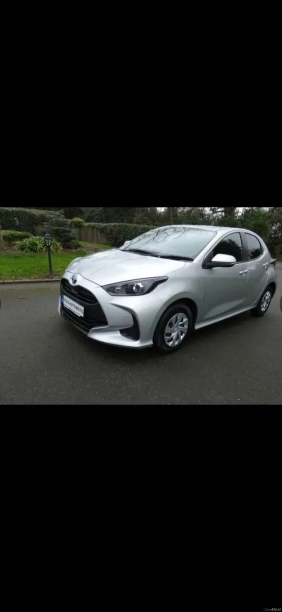 Toyota Yaris 2021 - Image 2