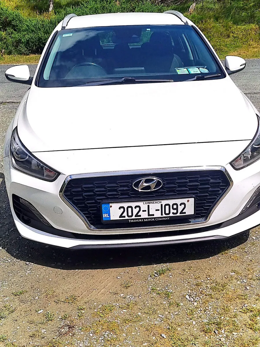Hyundai i30 CRDI Tourer 2020 - Image 1