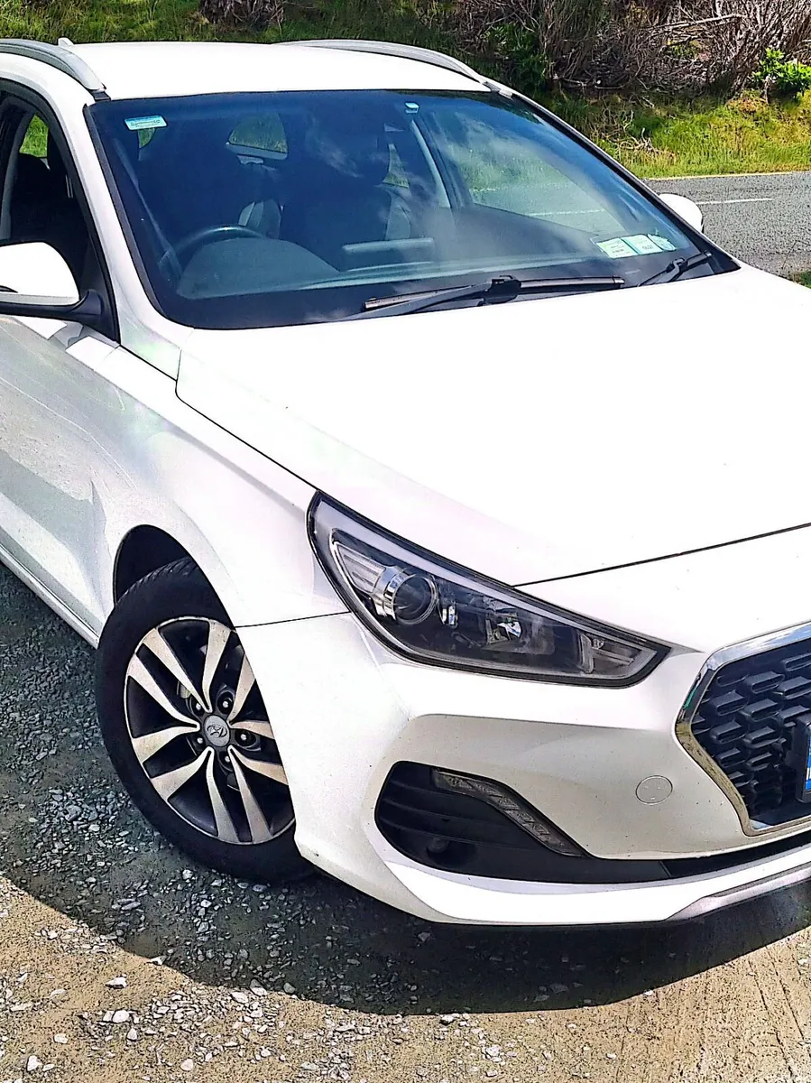 Hyundai i30 CRDI Tourer 2020 - Image 4