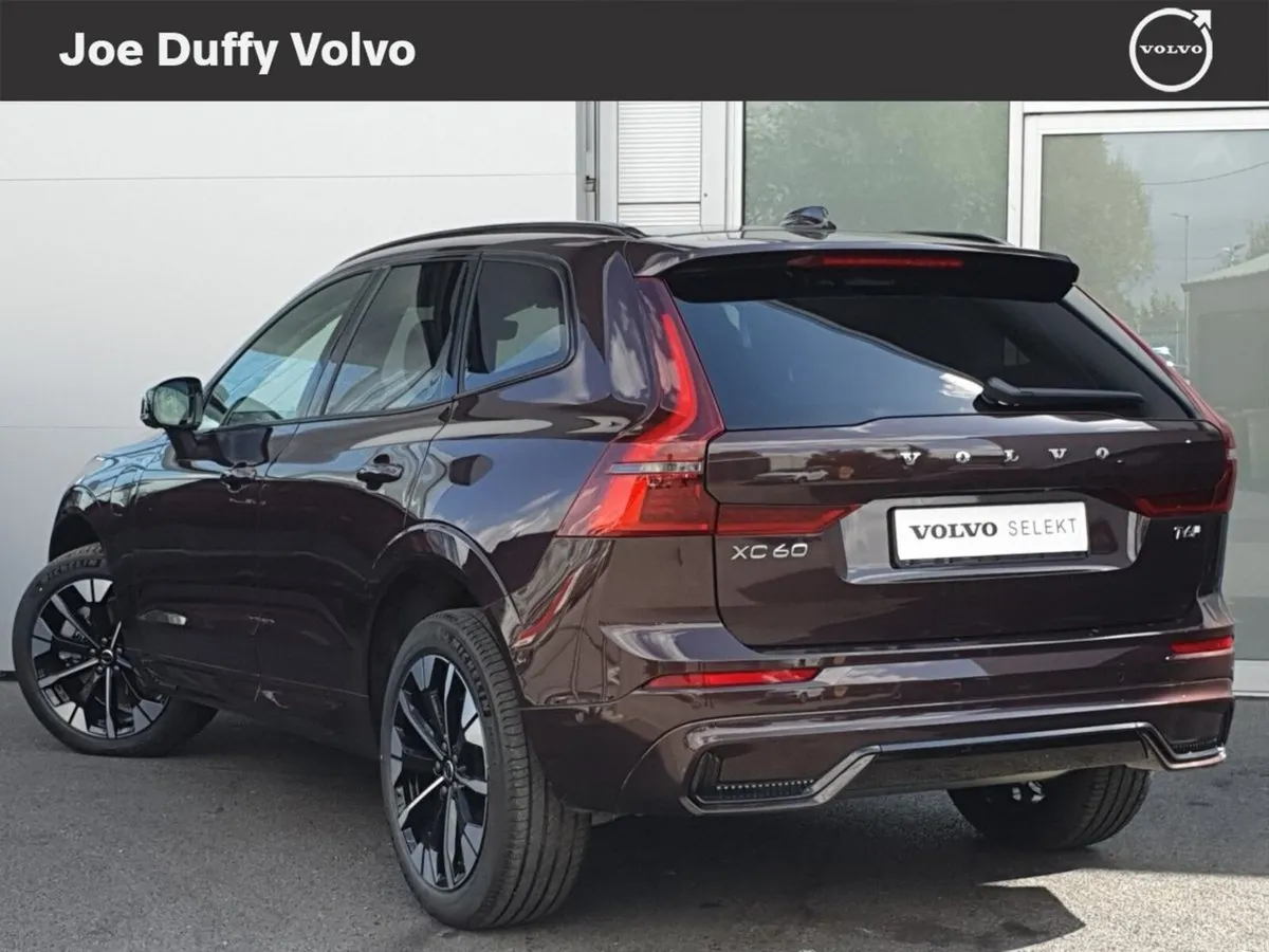 Volvo XC60 T6 AWD Bright - Image 2
