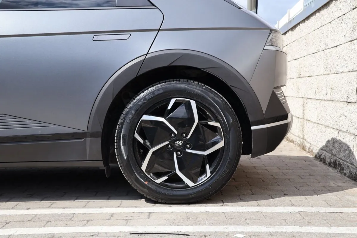 Hyundai IONIQ 5 73kW Executive Plus - Image 6