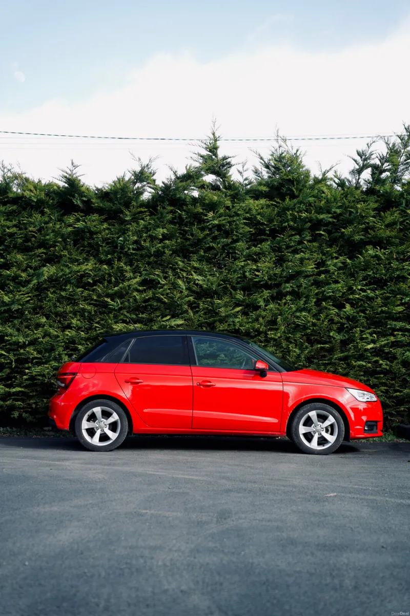 Audi A1 1.0 Sportback 2018| Dual tone - Low miles - Image 5