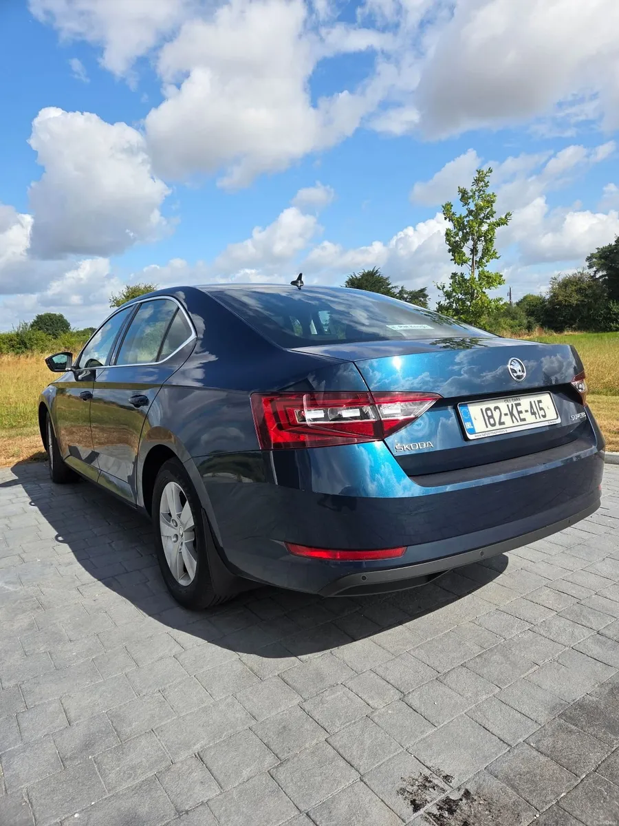 Skoda Superb 2018 - Image 6