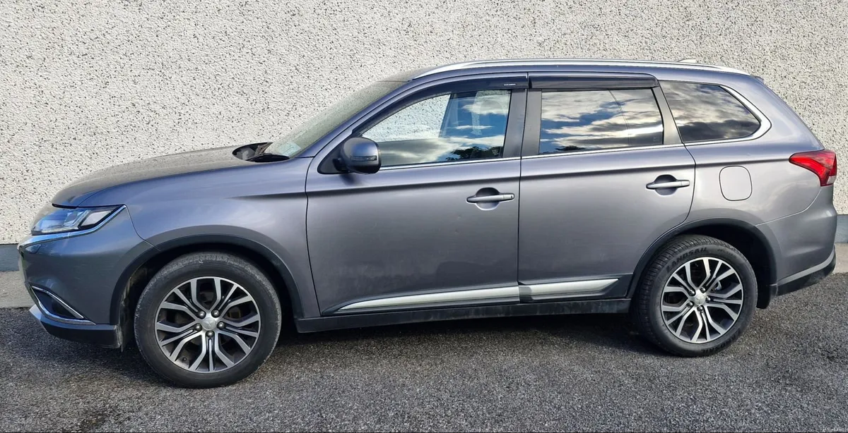 Mitsubishi Outlander 2019 - Image 2