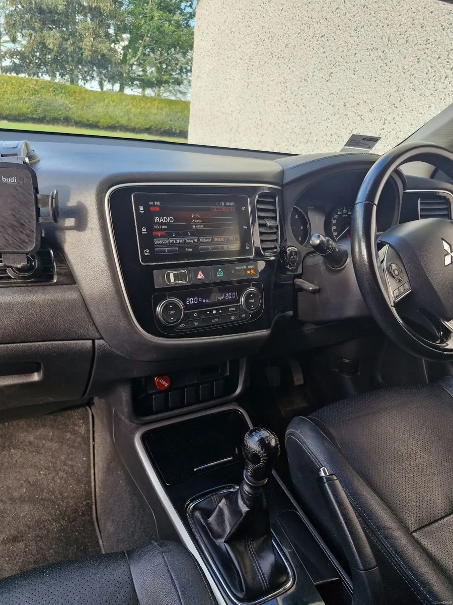 Mitsubishi Outlander 2019 - Image 5