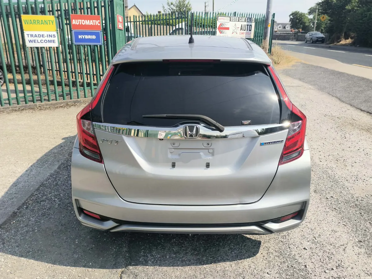 Honda Fit Petrol Hybrid 1.5 - Image 6