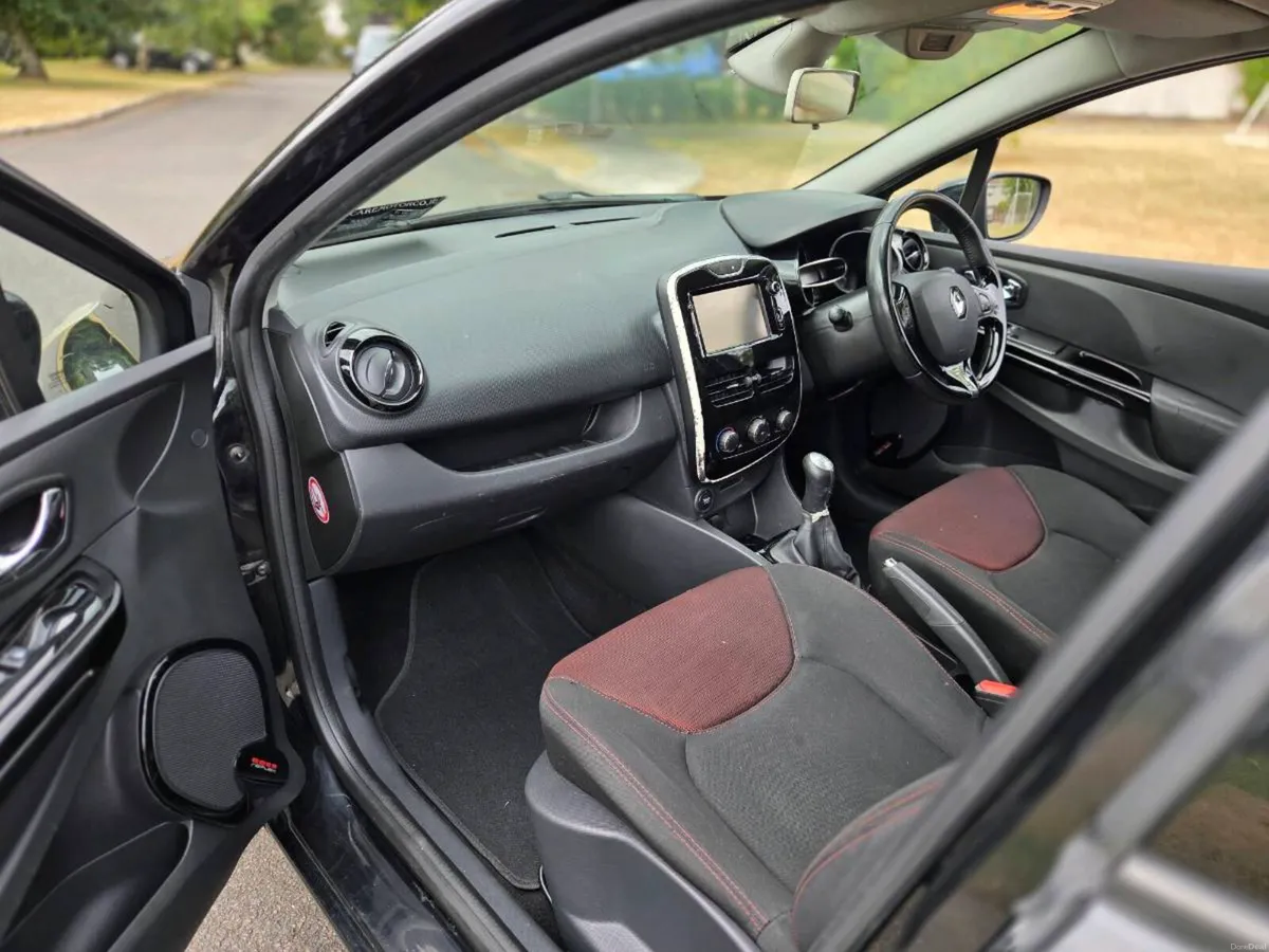 Renault clio - Image 5